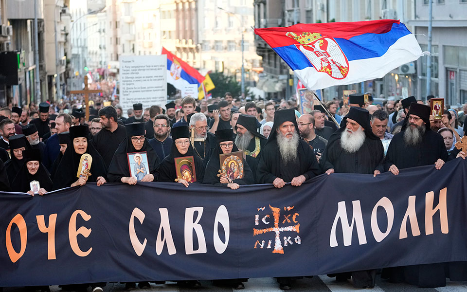 Σερβία: Νέα μαζική διαδήλωση κατά του EuroPride-1