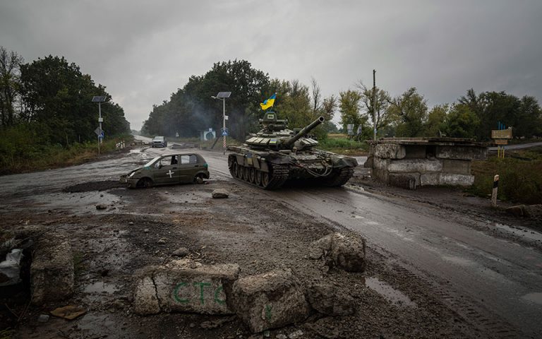 Η ουκρανική αντεπίθεση, το στοίχημα της επιστράτευσης και η πυρηνική απειλή
