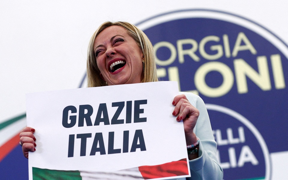 Ιταλία: Πανηγυρίζει η Μελόνι – Υπόσχεται κυβέρνηση για όλους
