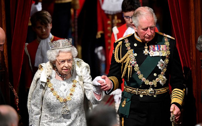Θάνατος βασίλισσας Ελισάβετ: Ο Βασιλιάς Κάρολος ο Γ’ θα είναι ο νέος μονάρχης