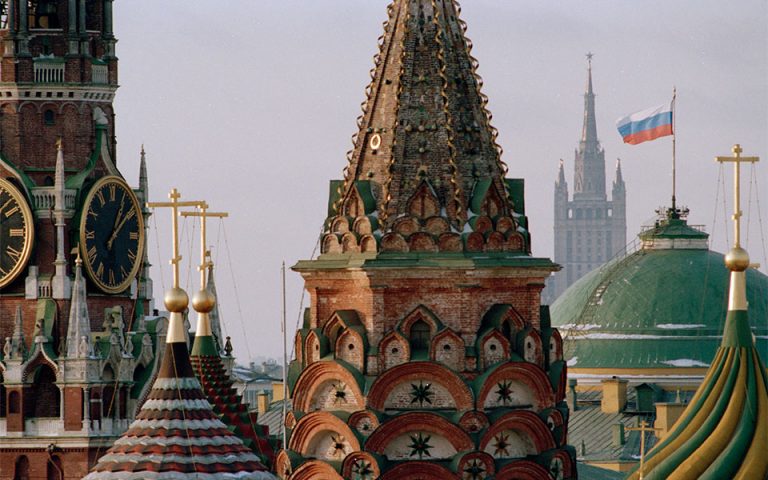 FT: Το Κρεμλίνο ζητεί από τους ολιγάρχες να επιστρέψουν στη Ρωσία