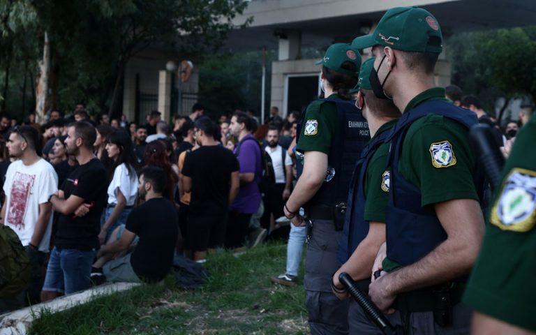 Πανεπιστημιακή αστυνομία: Θέατρο διαμαρτυρίας αντί φύλαξης