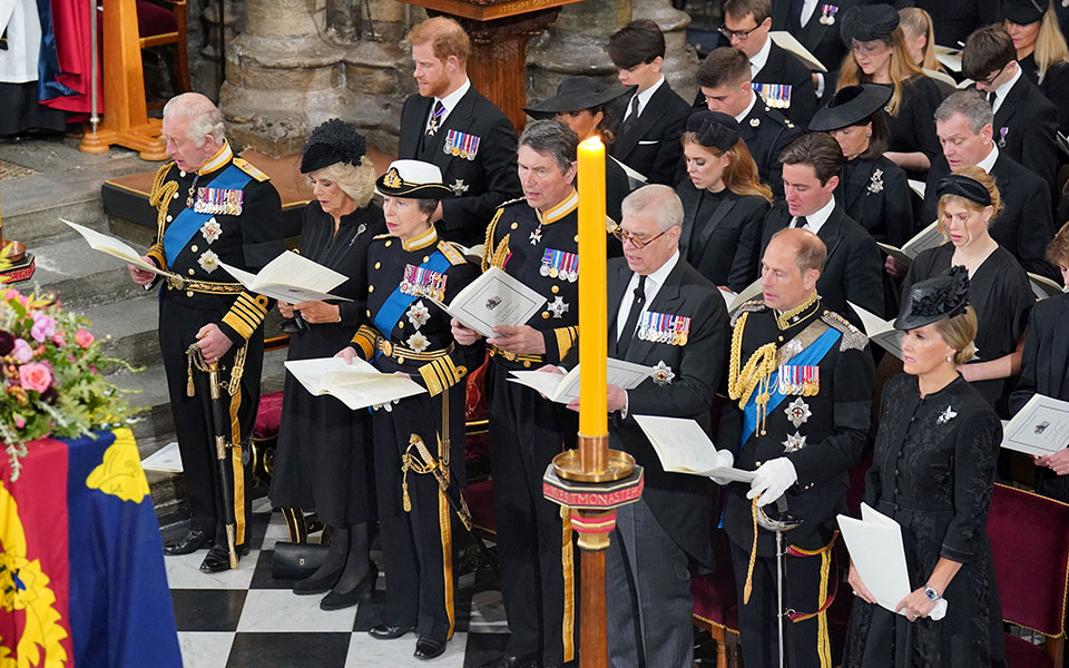 Queen Elizabeth: Brilliant ceremony for the last Hare-21