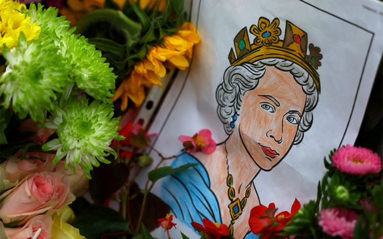 Πορτογαλία: Τριήμερο εθνικό πένθος για τον θάνατο της βασίλισσας Ελισάβετ