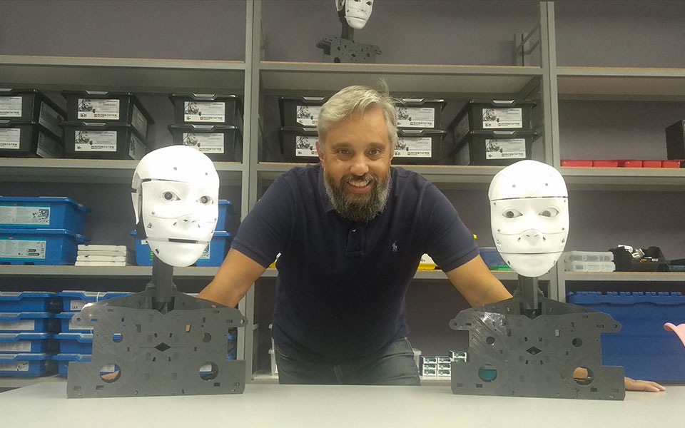 Οι παγκόσμιοι πρωταθλητές ρομποτικής σχεδιάζουν το μέλλον από τη… Βούλα-1