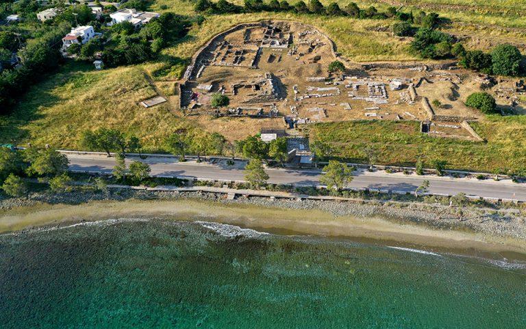 5 αρχαιολογικοί χώροι της Ελλάδας και οι καλύτερες κοντινές τους παραλίες