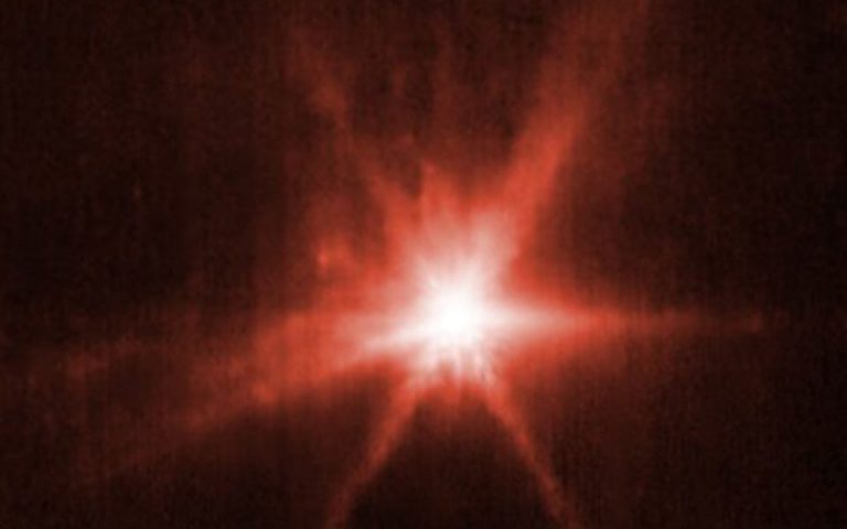 Διάστημα: Webb και Hubble φωτογράφισαν ταυτόχρονα τον «βομβαρδισμό» αστεροειδούς