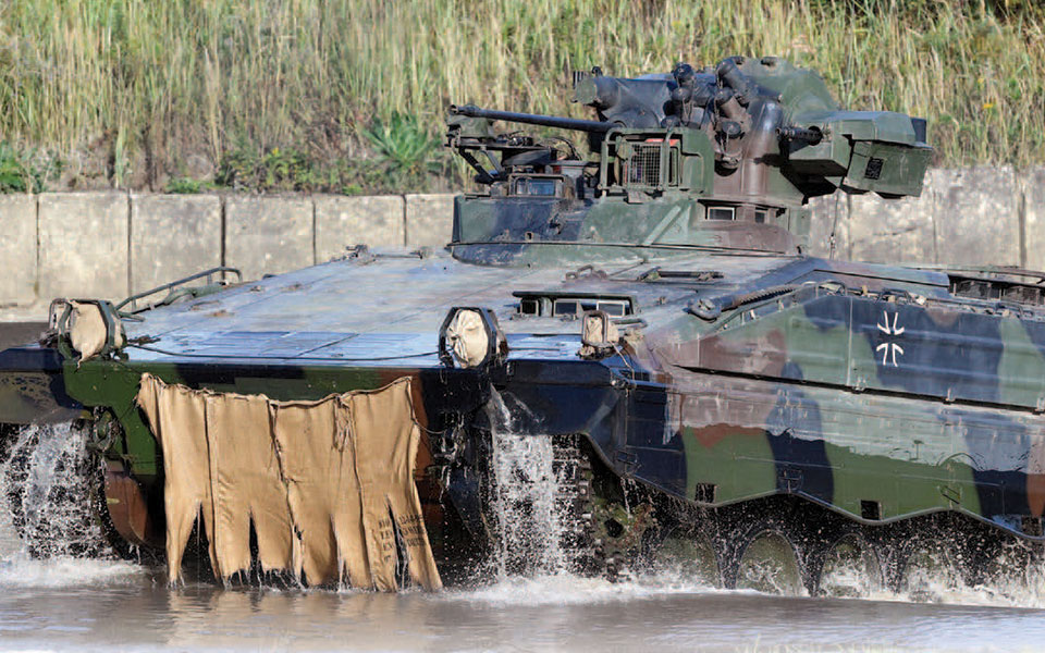 Στην Ουκρανία τα BMP-1, στην Ελλάδα τα «Μάρντερ»