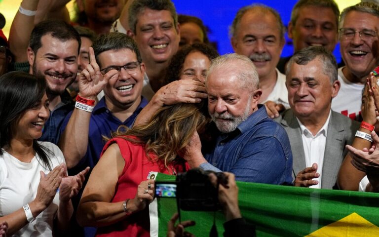 Βραζιλία: Κύμα συγχαρητηρίων ξένων ηγετών προς τον Λούλα