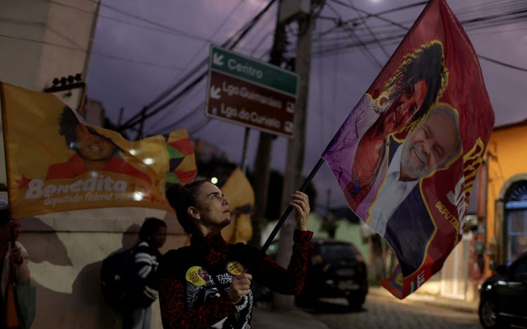 Εκλογές στη Βραζιλία: Ο Λούλα κοντά σε εκλογικό θρίαμβο