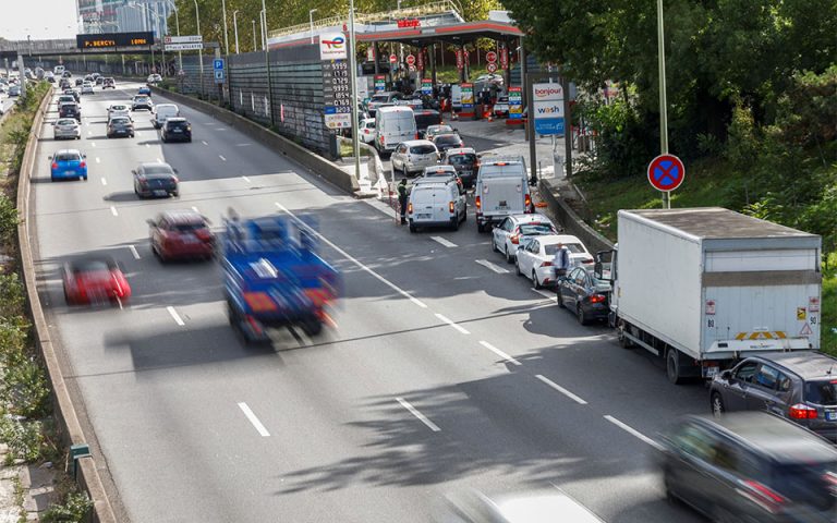 Βέλγιο: Γάλλοι οδηγοί περνούν τα σύνορα για να ανεφοδιαστούν με καύσιμα