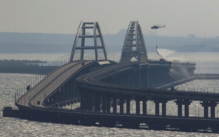 Γέφυρα του Κερτς: Τρεις οι νεκροί από την έκρηξη