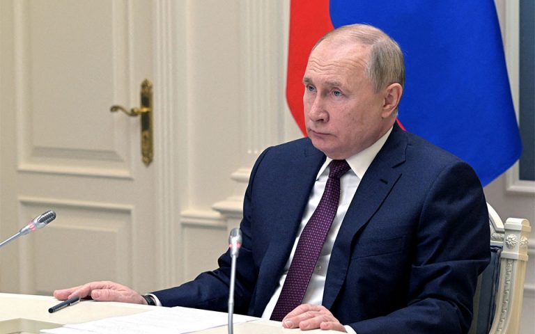 Πούτιν: Yπέγραψε διάταγμα για «διορθώσεις» στις οδηγίες επιστράτευσης