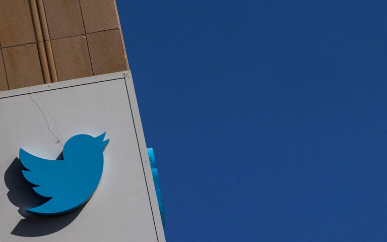 Twitter: Ο Έλον Μασκ προορίζει τον εαυτό του για τη θέση του διευθύνοντος συμβούλου