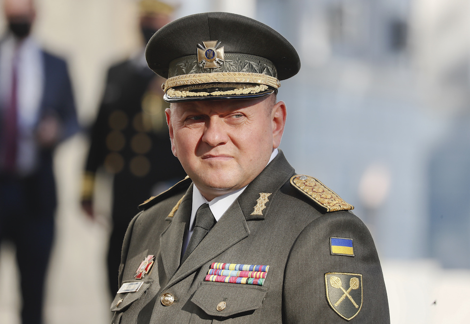 Βαλέρι Ζαλούζνι: Ο «σιδερένιος στρατηγός» των Ουκρανών αρνείται να συνθηκολογήσει-1