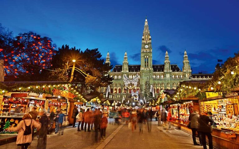 Βιέννη: 8 λόγοι για να ταξιδέψετε στην πιο χριστουγεννιάτικη ευρωπαϊκή πρωτεύουσα