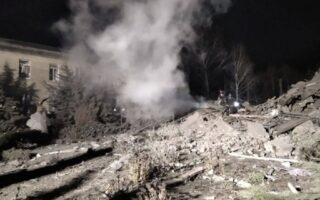 Ουκρανία: Πολλαπλές εκρήξεις στο Κίεβο – Ένας νεκρός, ανησυχία για τις ενεργειακές υποδομές-1