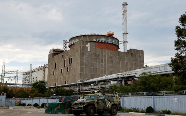 Ουκρανία: «Αποσυνδέθηκαν» τρεις πυρηνικοί σταθμοί μετά τα ρωσικά πλήγματα