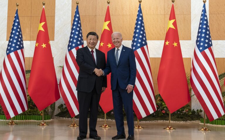 ΗΠΑ -Κίνα: Ρίχνουν τους τόνους Μπάιντεν και Σι