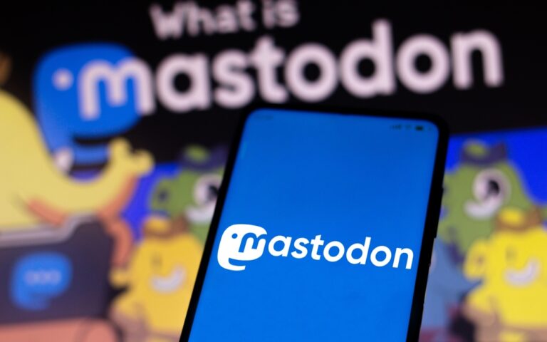 Ο Έλον Μασκ αγοράζει το Twitter, το Mastodon κερδίζει 70.000 χρήστες