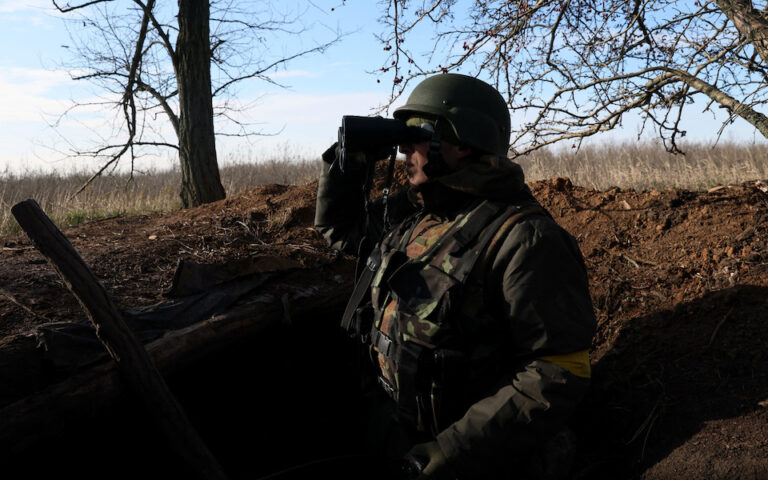 Ουκρανία: Οι Ρώσοι οχυρώνονται με «δόντια δράκου» και «παγίδες για τανκς»