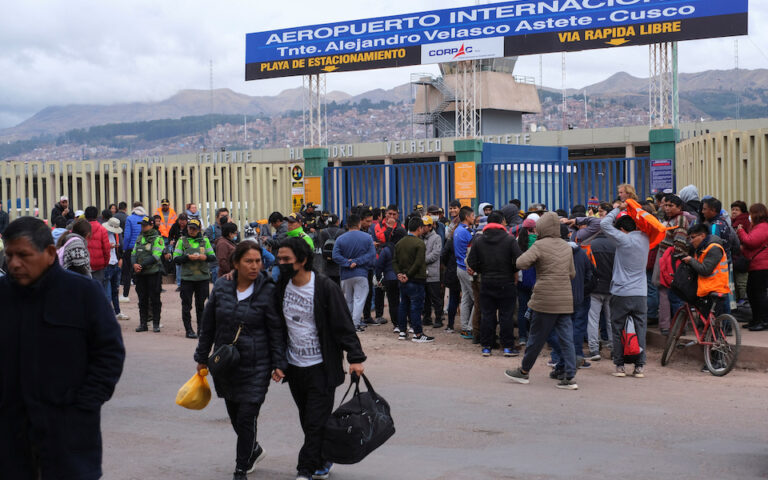 Περού: Χιλιάδες τουρίστες αποκλεισμένοι σε Κούσκο και Μάτσου Πίτσου λόγω των ταραχών
