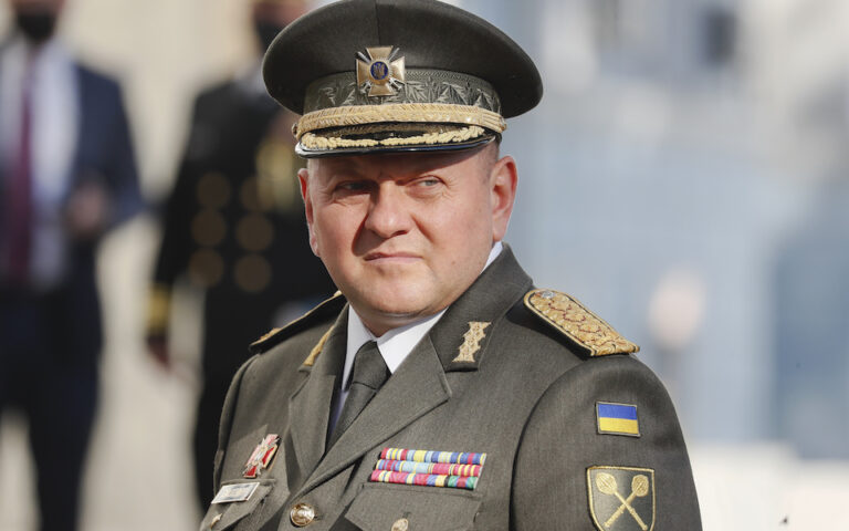Βαλέρι Ζαλούζνι: «Oι Ρώσοι θα κάνουν άλλη μια προσπάθεια να καταλάβουν το Κίεβο»