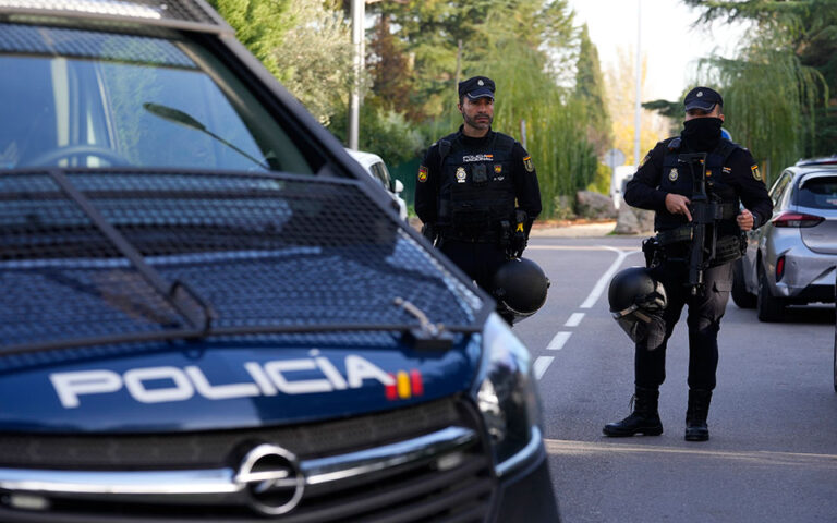 Ισπανία: Επιστολή με εκρηκτικά και στην πρεσβεία των ΗΠΑ στη Μαδρίτη
