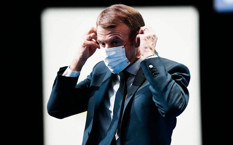 Κορωνοϊός – Γαλλία: Ο Μακρόν ξαναβάζει τη μάσκα του για λόγους «ευθύνης»