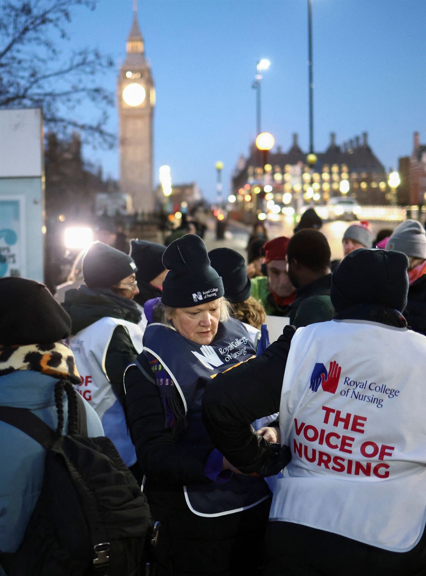 Ιστορική απεργία νοσηλευτών στη Βρετανία-2