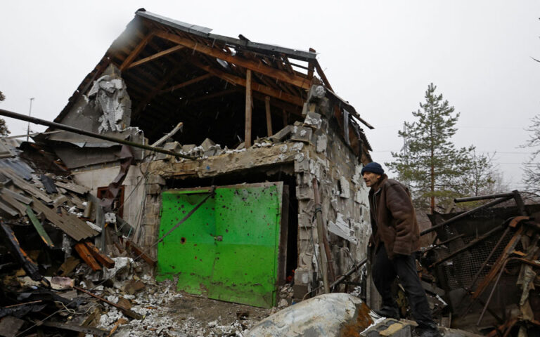 Ουκρανία: Ένας 36χρονος νεκρός από ρωσικούς βομβαρδισμούς στη Χερσώνα