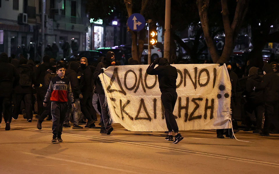 Θεσσαλονίκη: Έξι προσαγωγές μετά τα επεισόδια-1