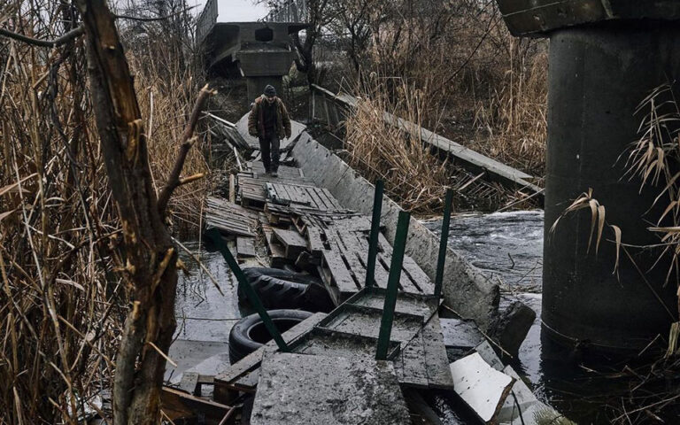 Ζελένσκι: «Ελάχιστοι άμαχοι» παραμένουν στο Μπαχμούτ – Επίκεντρο σφοδρών μαχών η πόλη