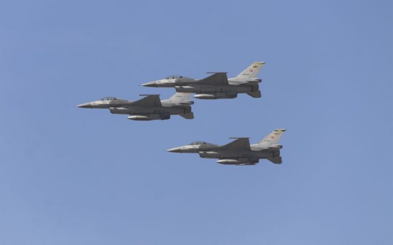 Υπερπτήσεις τουρκικών F-16 πάνω από Παναγιά, Οινούσσες και Ζουράφα