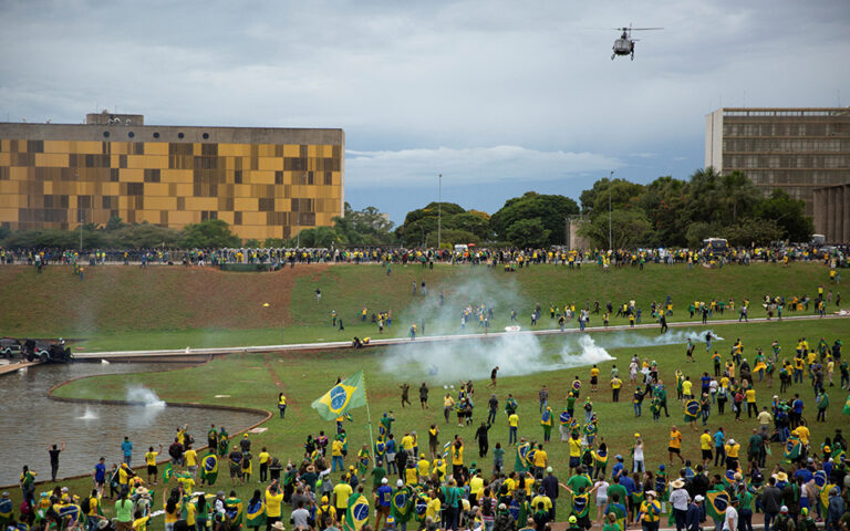 H Bραζιλία έζησε το δικό της Καπιτώλιο – Εκατοντάδες συλλήψεις, «θα τιμωρηθούν οι νεοφασίστες», λέει ο Λούλα