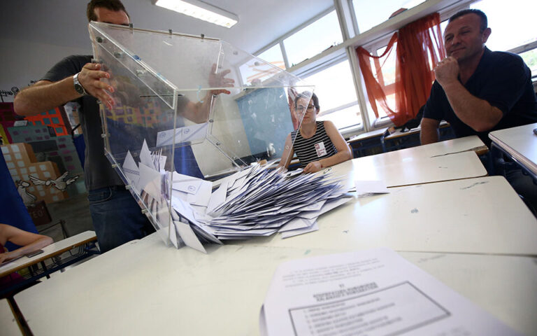 Εκλογές: Σενάριο για «παράλληλες» κάλπες σε Ελλάδα, Τουρκία