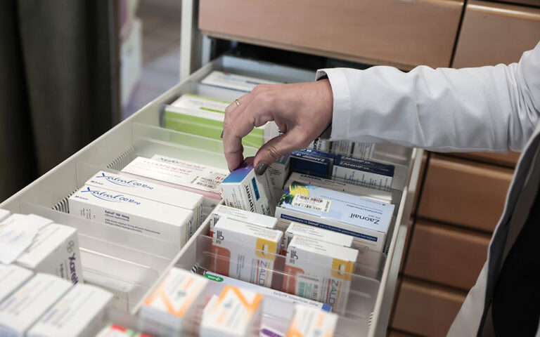 Φάρμακα: Τι αλλάζει στην ηλεκτρονική συνταγογράφηση – Το σχέδιο του υπ. Υγείας και οι πιέσεις των Ιατρικών Συλλόγων