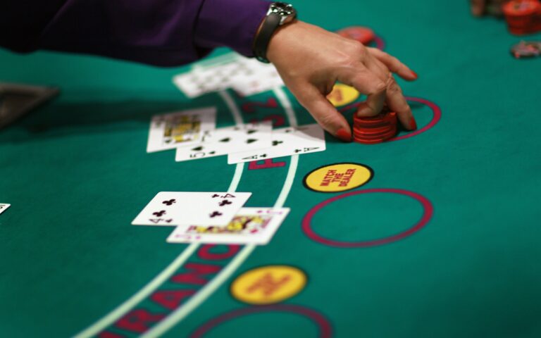 Σκληρό πόκερ στα καζίνο Ρίου, Αλεξανδρούπολης για τις αποζημιώσεις