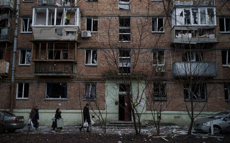Πόλεμος στην Ουκρανία: Νέα ρωσικά πλήγματα στο Κίεβο 