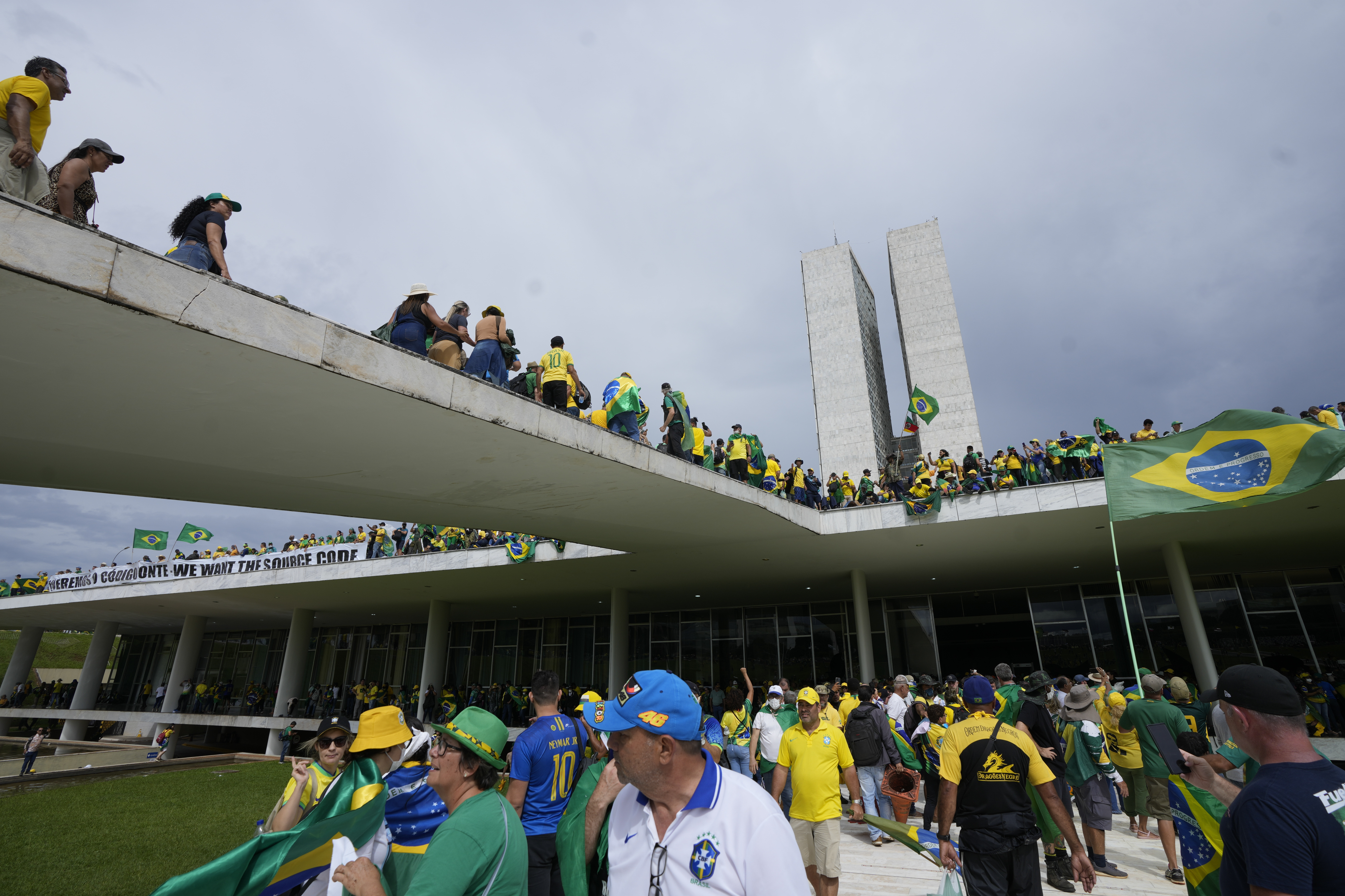 Βραζιλία και Καπιτώλιο: Παράλληλες επιθέσεις, αλλά όχι πανομοιότυπες-1