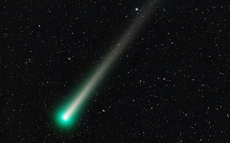 πλησιάζει-τη-γη-ο-πράσινος-κομήτης-που-562243696