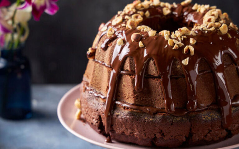 Σοκολατένιo κέικ σε 18 «γιάμι» συνταγές
