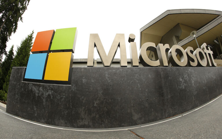 Microsoft: Επένδυση δισεκατομμυρίων δολαρίων στην OpenAI που δημιούργησε το ChatGPT