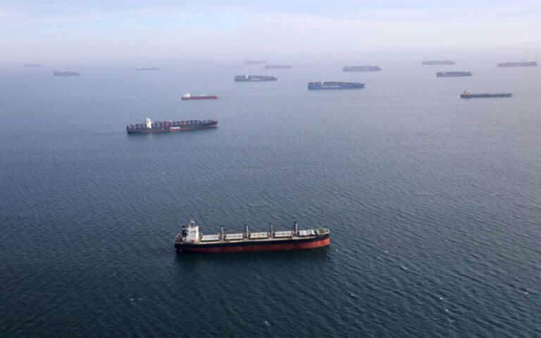 Πετρέλαιο: Μεταφορές ρωσικού αργού από πλοίο σε πλοίο