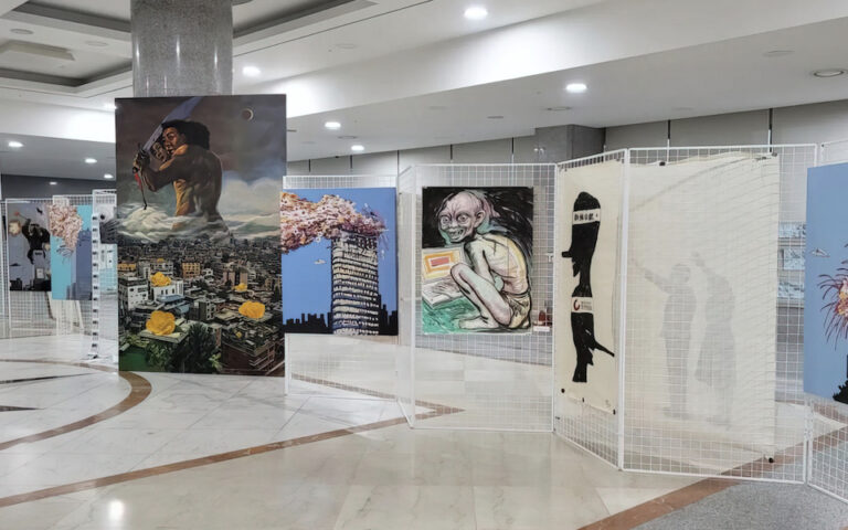 Νότια Κορέα: Εκθεση ακυρώθηκε λόγω έργων τέχνης που σατίριζαν τον πρόεδρο της χώρας
