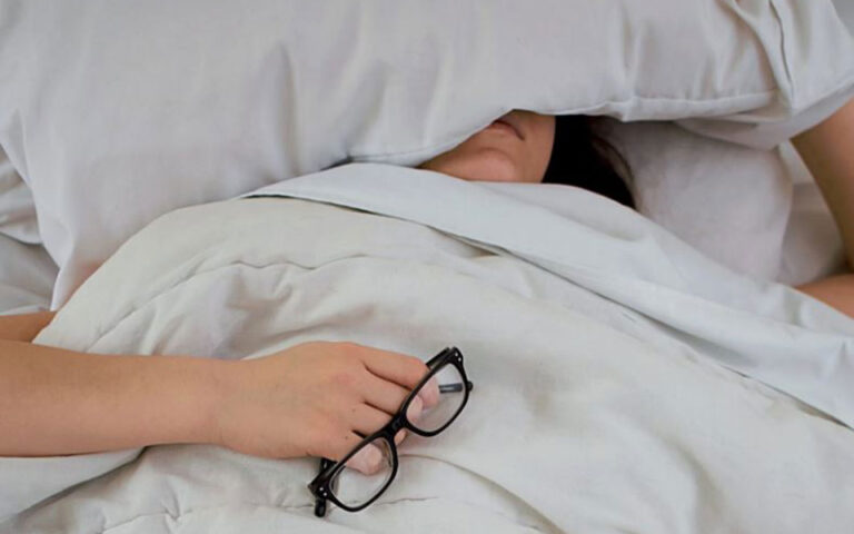 Αϋπνία: Οι καλύτερες συμβουλές από έναν sleep expert