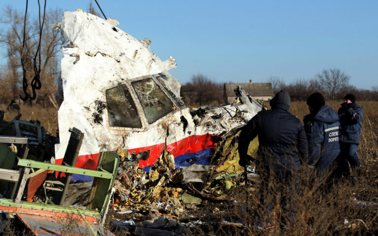 Κρεμλίνο: Απέρριψε τους ισχυρισμούς περί εμπλοκής του Πούτιν στην κατάρριψη του αεροσκάφους της Malaysia Airlines
