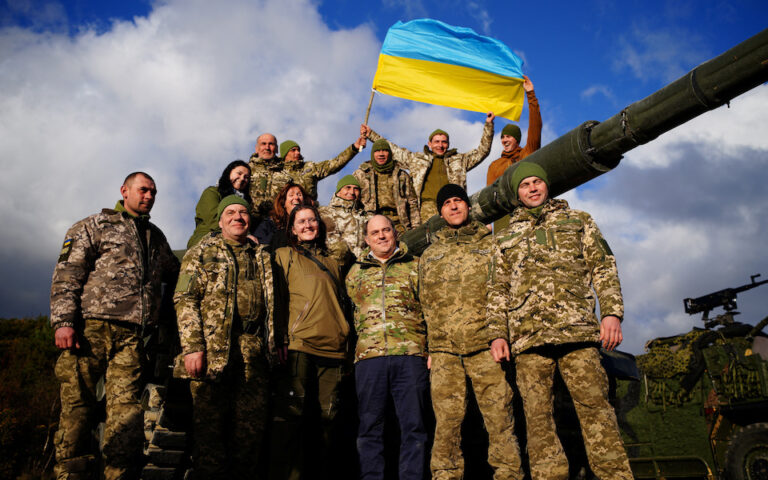 Ουκρανία – δημοσκόπηση: Το 95% των Ουκρανών πιστεύει στη νίκη