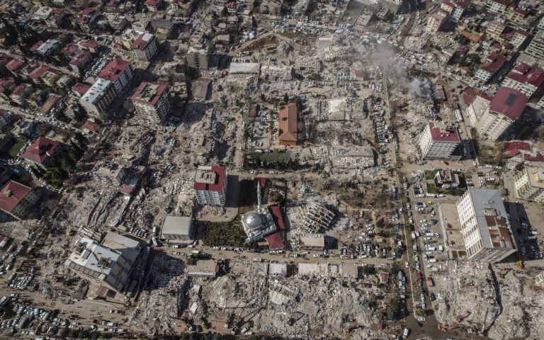 Σεισμός στην Τουρκία: Φεύγουν όπως όπως για να ζήσουν – Οδοιπορικό της «Κ» σε Αντιόχεια και Αλεξανδρέττα
