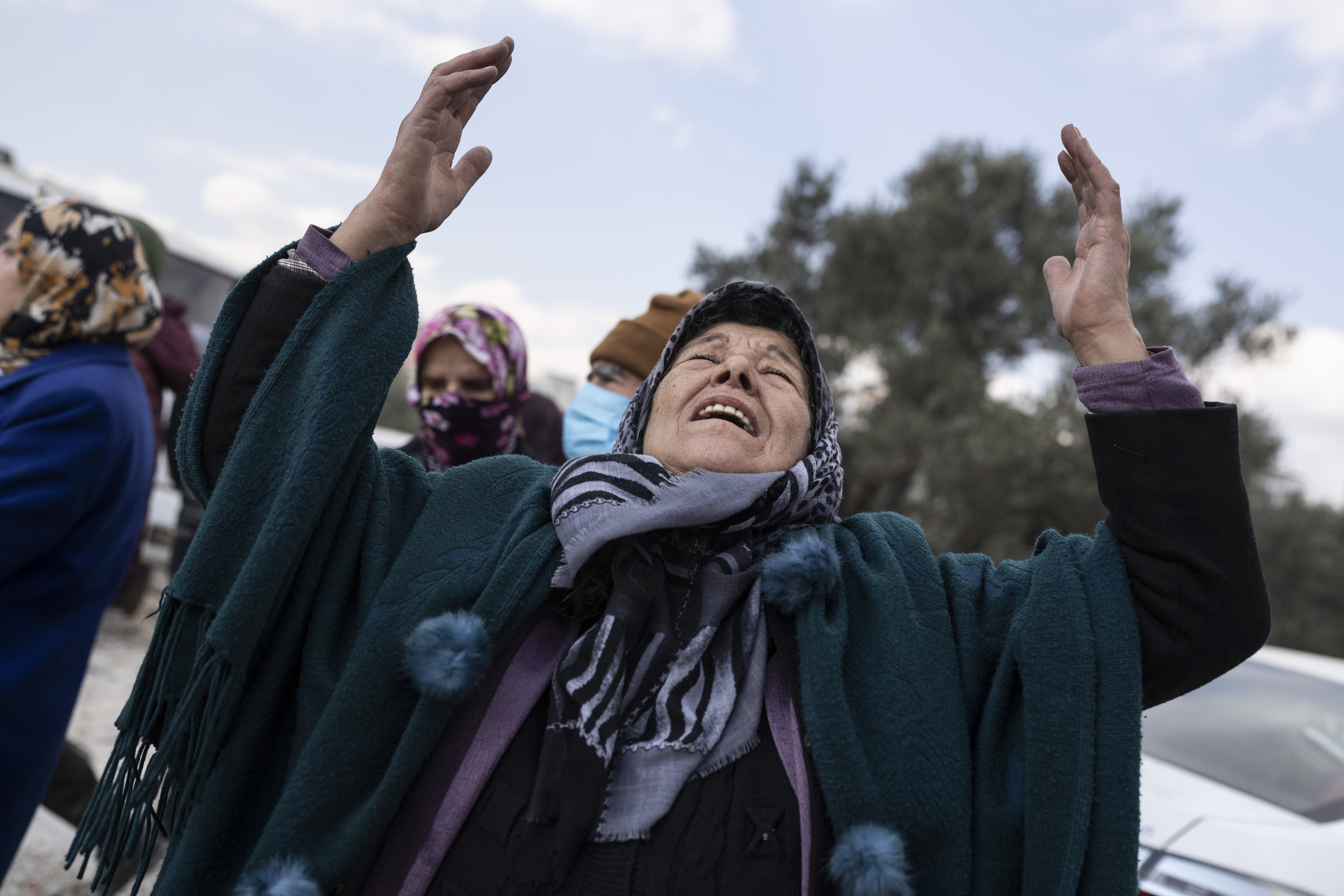 Σεισμός στην Τουρκία: Ο πόνος δίνει τη θέση του στον θυμό και την απογοήτευση-2